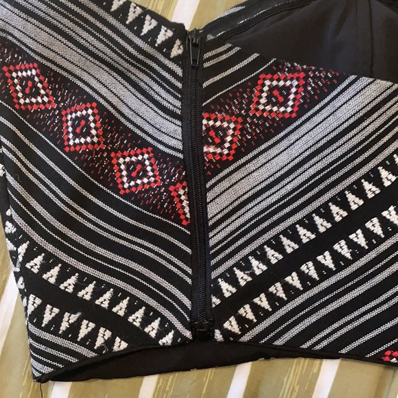 NWT Design Lab Patterned Bandeau Top - Picture 3 of 5